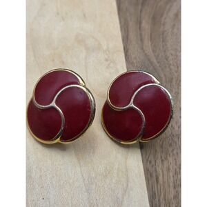 Vintage Red Enamel And Gold Tone Abstract Floral Napier Screw Back Earrings